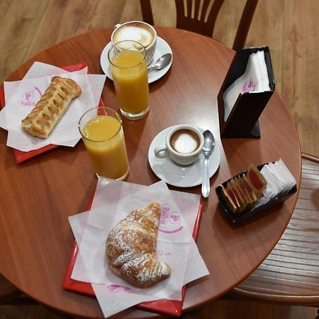 B&B Le Due Isole 努奥罗 外观 照片