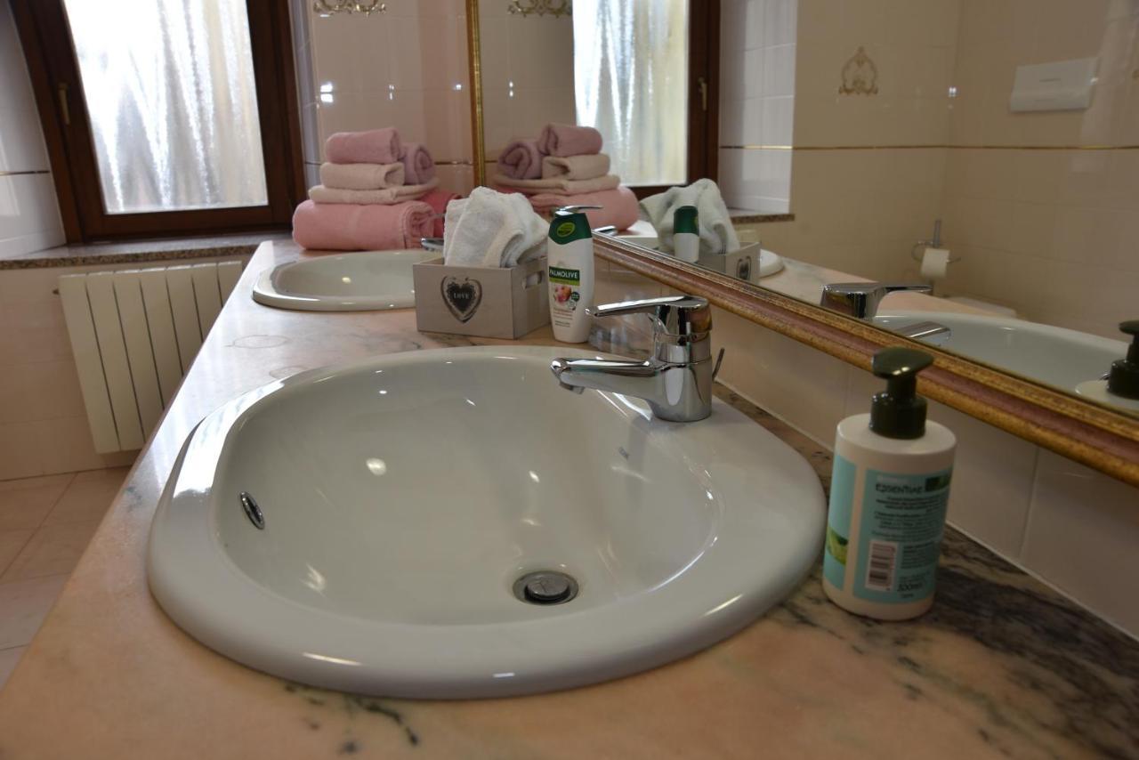 B&B Le Due Isole 努奥罗 外观 照片